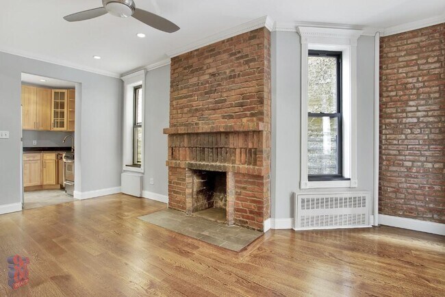 Foto del edificio - 209 E 25th St