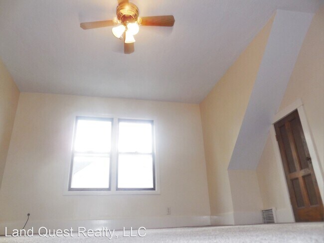 Foto del edificio - 2 br, 1 bath Apartment - 4403 17th Ave.