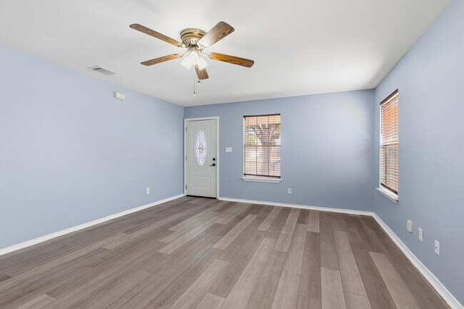 Foto del edificio - 3007 Spice Meadow