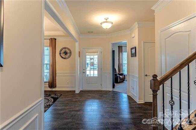 Building Photo - 15817 Reynolds Dr