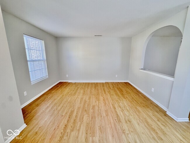 Building Photo - 12431 Teacup Way