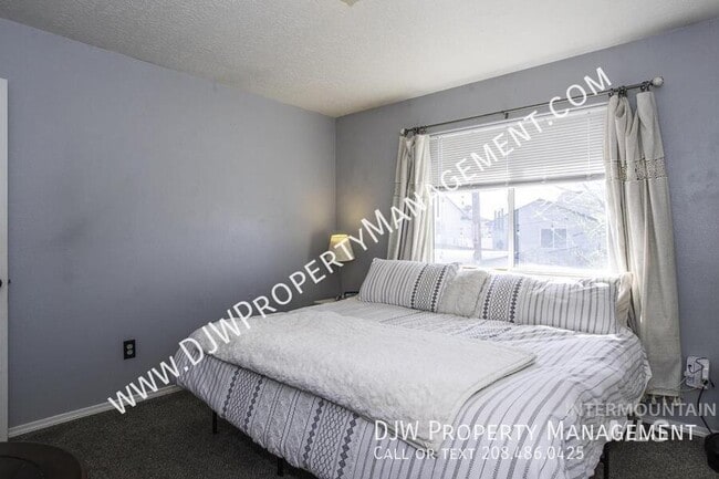 Foto del edificio - 3924 Lexington St