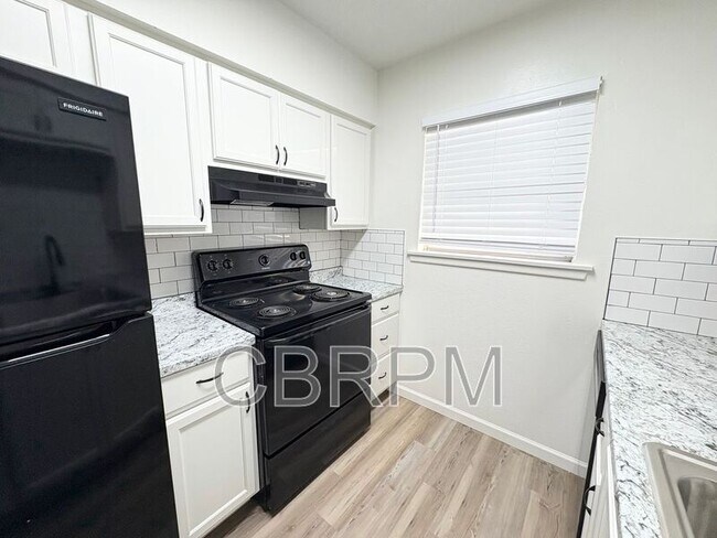 Foto del edificio - 401 NW 8th St