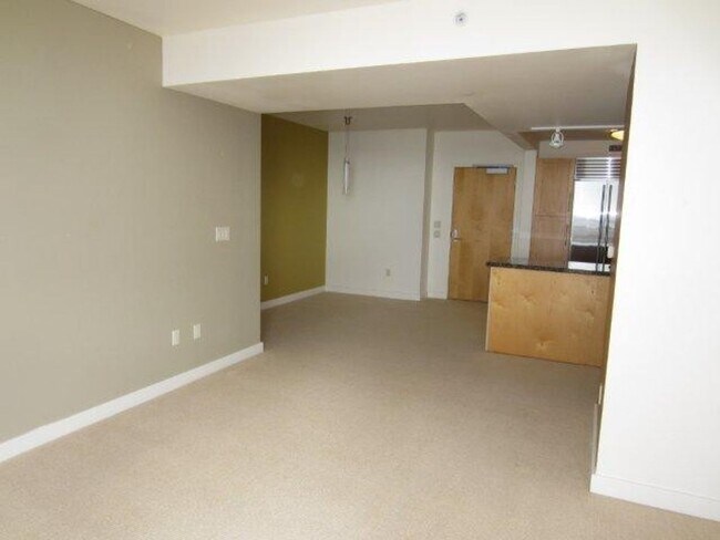 Foto del edificio - 2 BD / 2 BA Condo in Kakaako!