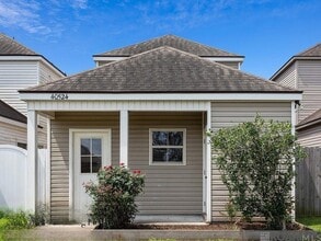 Building Photo - 40524 Sagefield Court