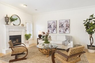 Building Photo - 305 Ansley Villa Dr NE