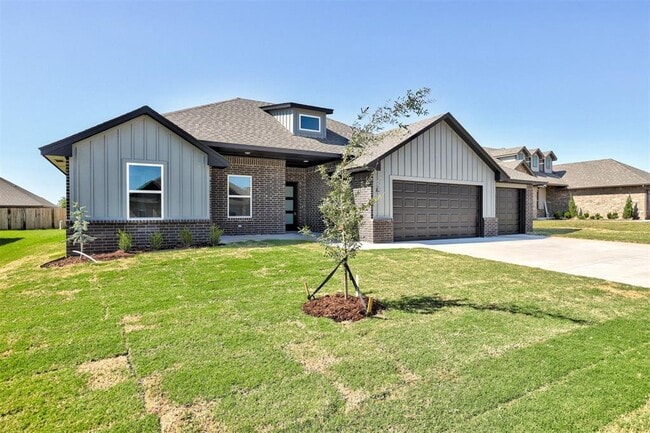 Building Photo - 2020 W Flintlock Wy