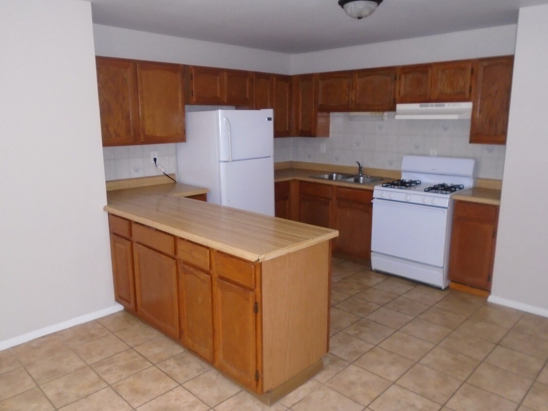 Primary Photo - 2612 20th St