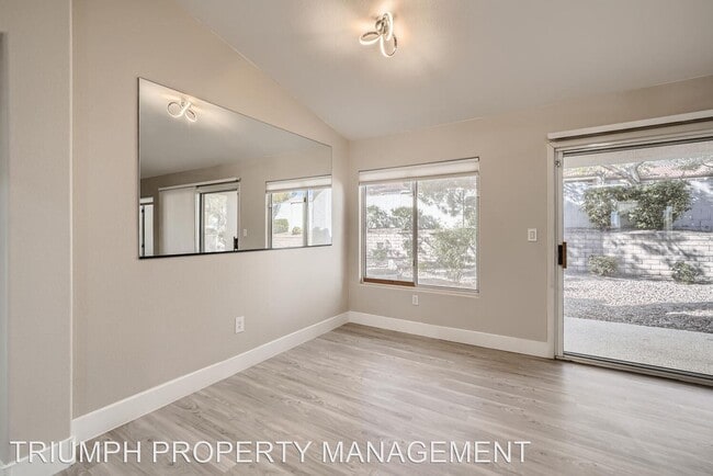 Building Photo - 2 br, 2 bath House - 2505 Banora Point Dr