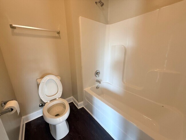 Foto del edificio - 526 Dennis Way