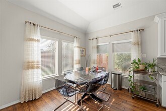 Building Photo - 11218 Puckett River Dr