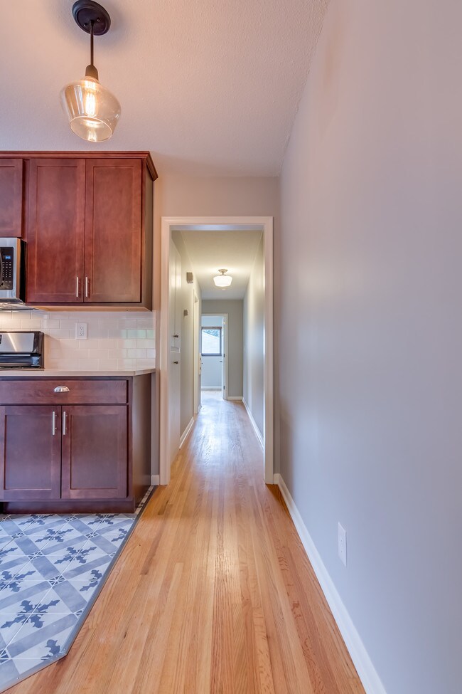 Building Photo - 5725 Xerxes Ave S