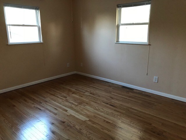 Bedroom 1 - 1827 Jacobssen Dr