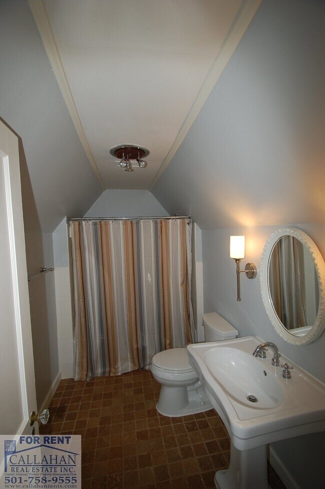 Building Photo - Park Hill 3 bedroom home
