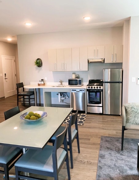 Building Photo - Polk on Third