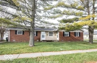 Building Photo - 1442 Coachlite Dr