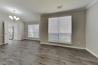 Building Photo - 20311 Longspring Dr