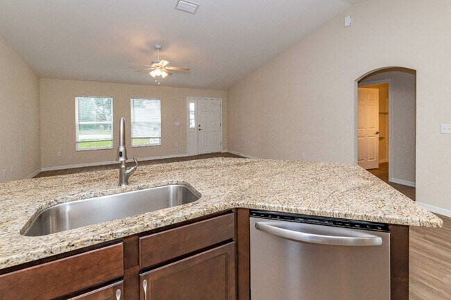 Building Photo - Incredible 3BR/2BA House for Rent in Ocala!