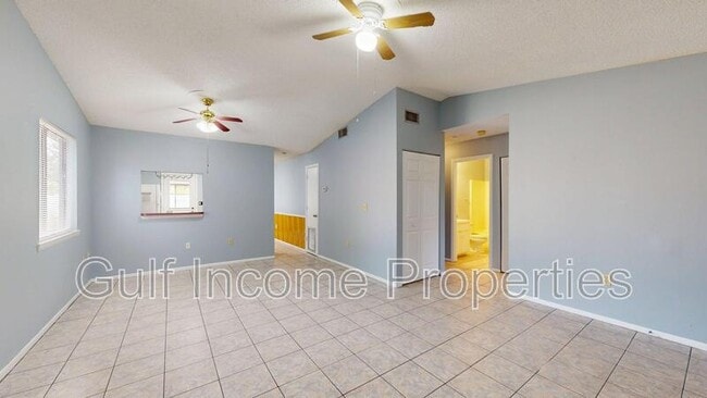 Building Photo - 709 45th St E