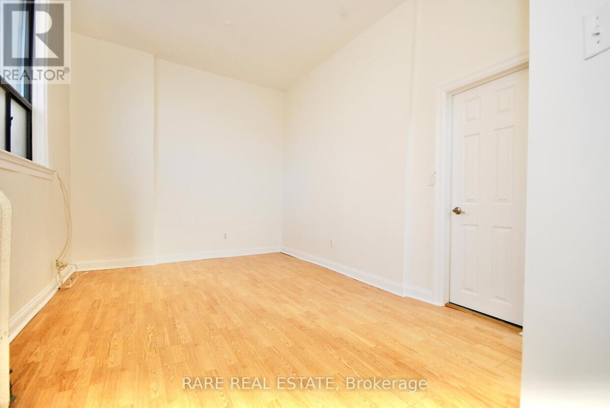 Photo principale - 783 Dovercourt Rd
