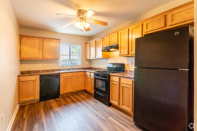 2BR, 1BA - Kitchen - 5th Ave Apartments