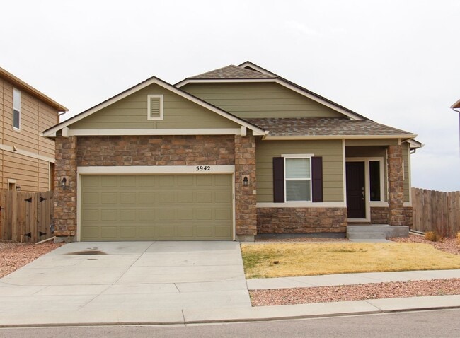 Photo - 6 Bed/3 Bath Rancher Close to to the North Side Hospitals House