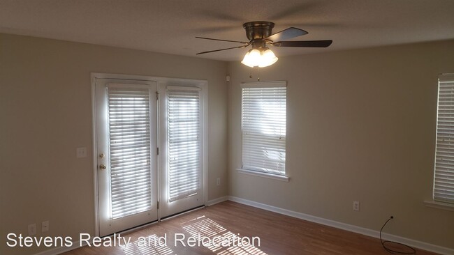 Building Photo - 3 br, 2.5 bath House - 5501 Stewartby Drive
