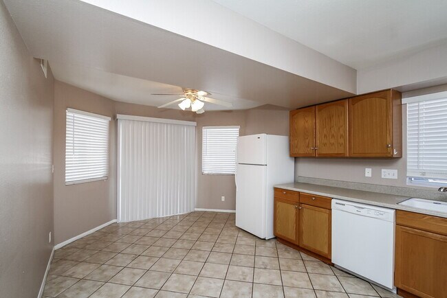 Building Photo - 1605 Fig Palm Ct