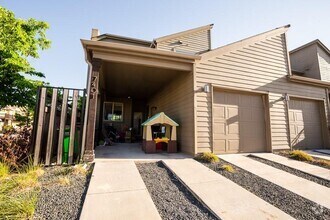 Building Photo - 7401 Pantherpaw St