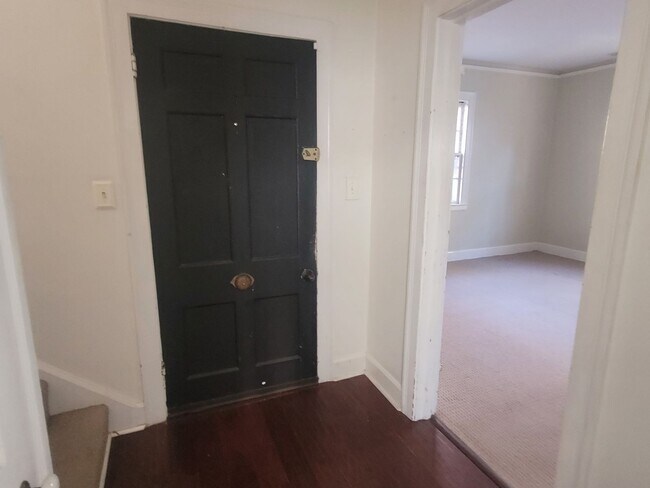 Building Photo - 217 Palen Avenue