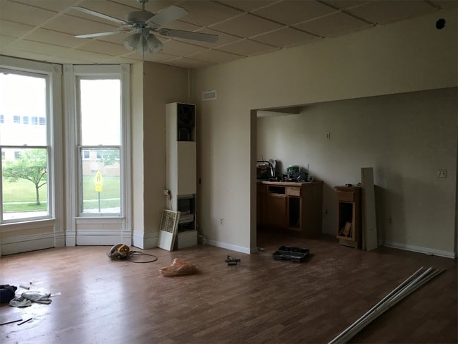 Building Photo - 52 N West St
