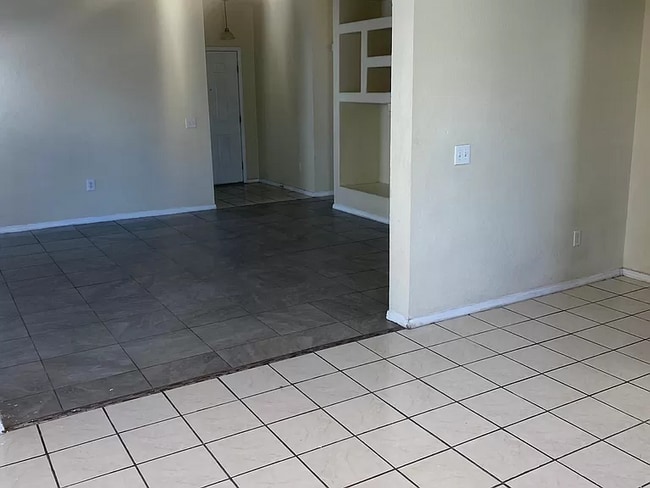 Building Photo - 12404 Tierra Bella Dr