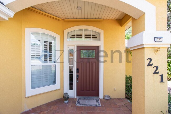 Building Photo - Unit