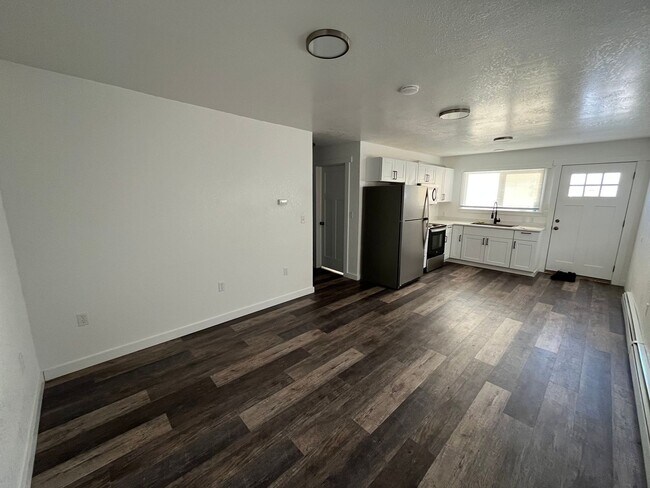 Foto del edificio - 1994 Badger Rd