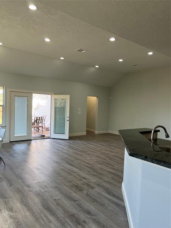 Foto del edificio - 13850 Birch Hollow Ln