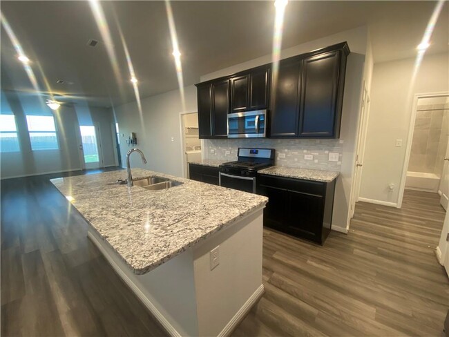 Building Photo - 6004 Wolf Pack Dr