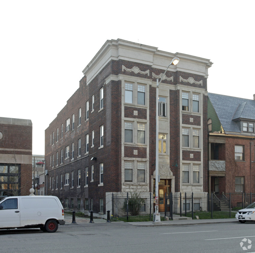 Foto del edificio - The Blackstone Apartments