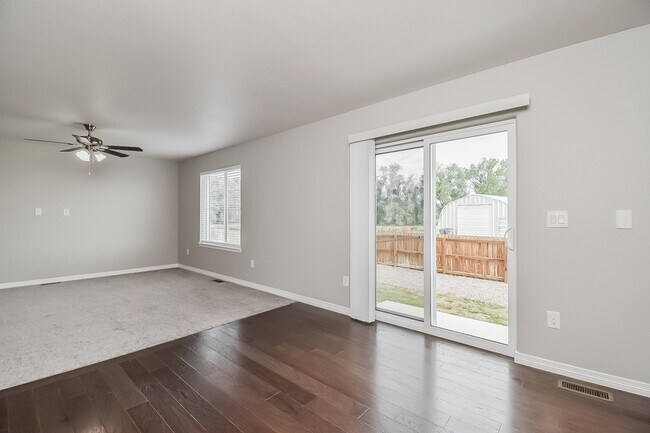 Building Photo - 6690 Mandan Dr