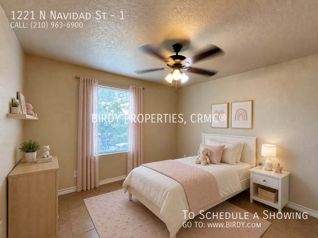 Foto del edificio - 1221 N Navidad St