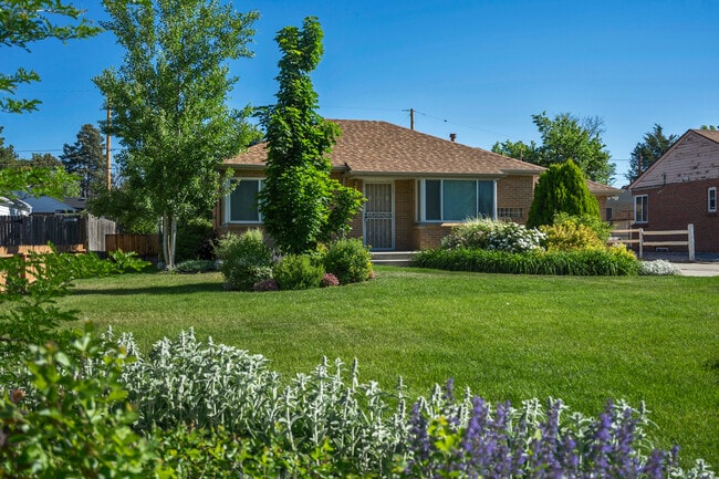 Amazing 4BR, 2BTH in Park Hill!! - Amazing 4BR, 2BTH in Park Hill!! House