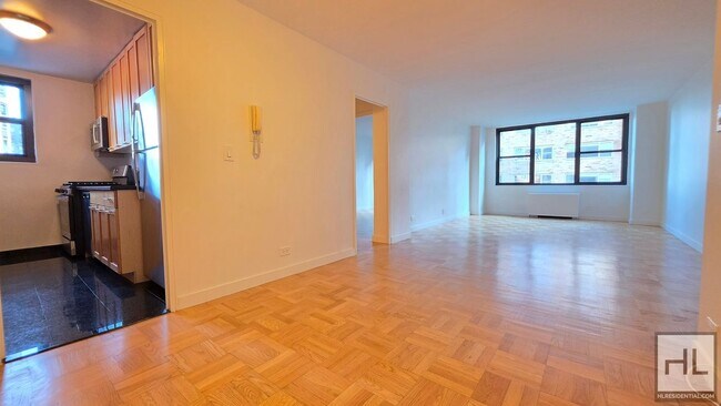 Building Photo - 8th-Floor Turtle Bay One-Bedroom