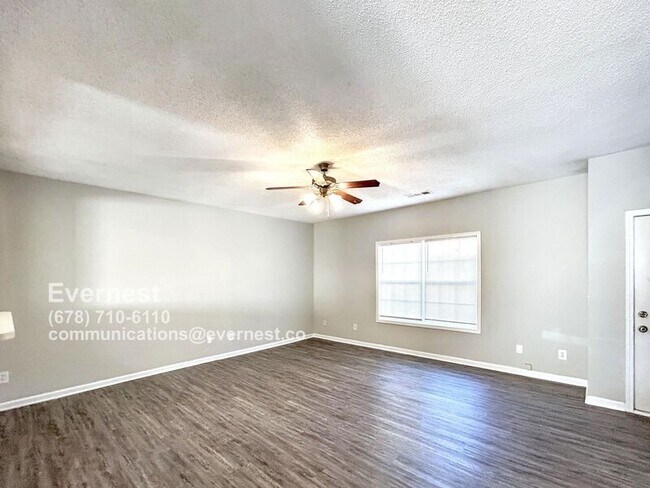 Foto del edificio - 8624 Thomas Ln