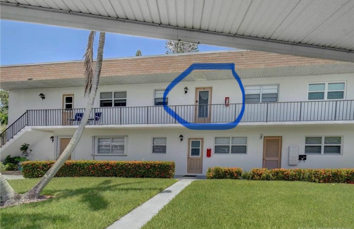 Primary Photo - 2950 SE Ocean Blvd