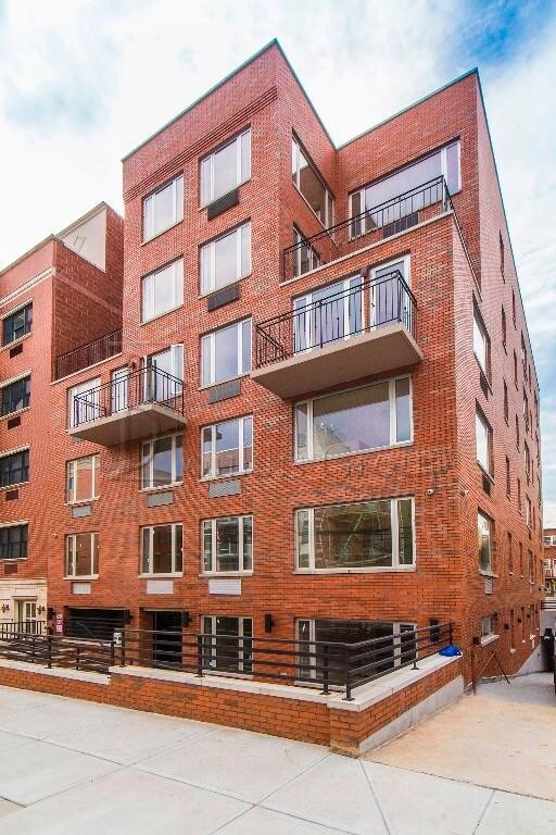 Foto del edificio - 2625 28th St
