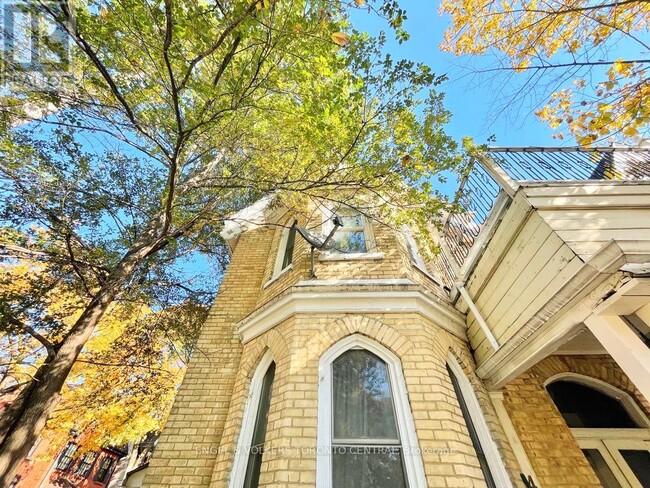 Building Photo - 483-483 Ontario St