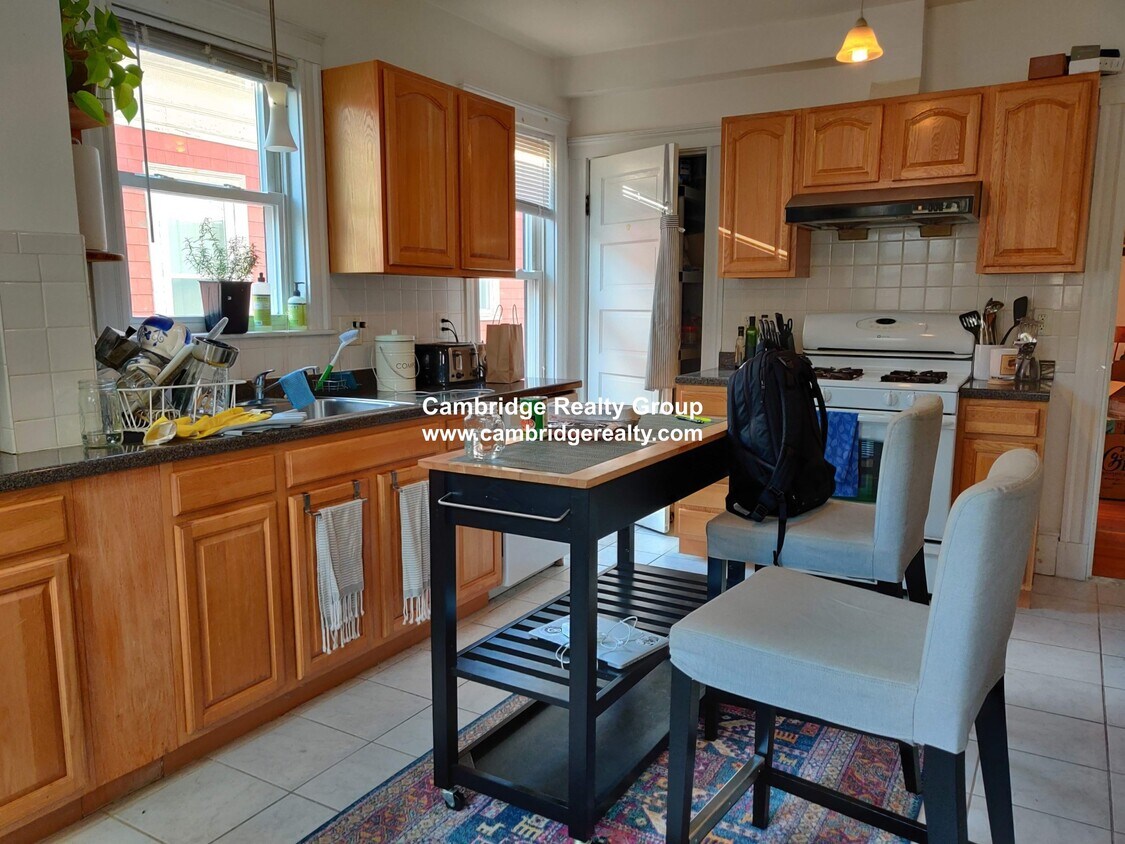 28 Washburn Ave, Cambridge, MA 02140 Apartments in Cambridge, MA