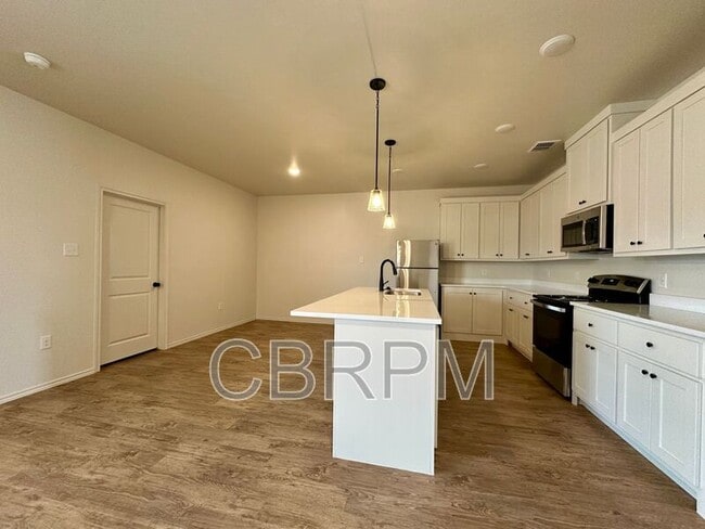 Building Photo - 7027 40th St