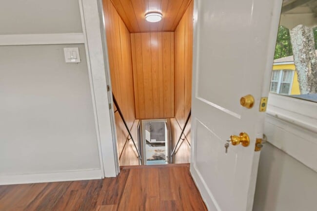 Foto del edificio - 3530 Admiral Dr