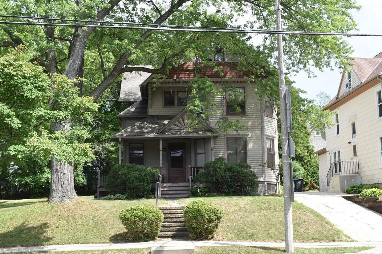 Street View - 1224 Glenview Ave