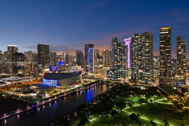 Building Photo - 888 Biscayne Blvd